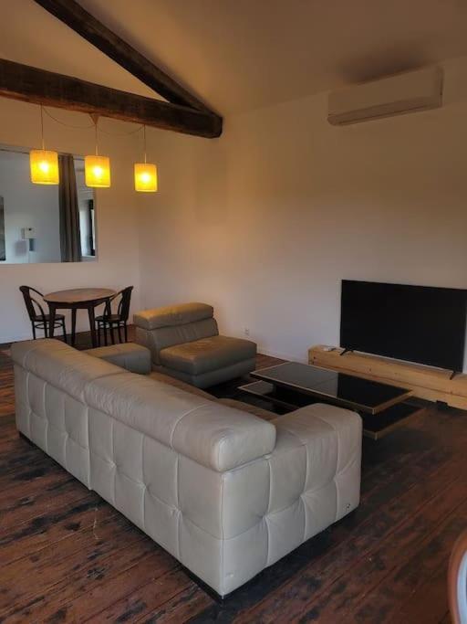 לה בולו Appartement De Charme Dans Ancienne Cave A Vin מראה חיצוני תמונה