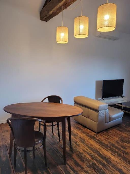 לה בולו Appartement De Charme Dans Ancienne Cave A Vin מראה חיצוני תמונה